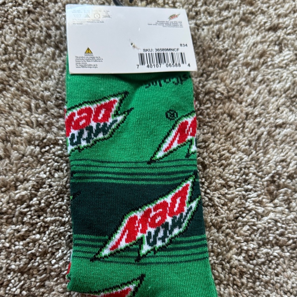 Green Men's Casual Socks - Picture 2 of 2